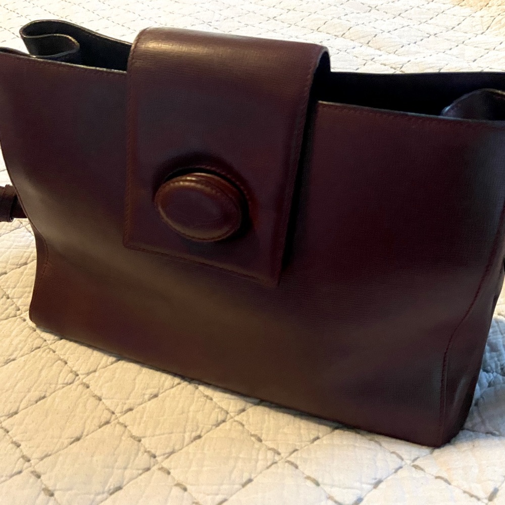 Cartier Turnlock Mustline Shoulder bag